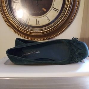 Cold Water Creek suede dark green flats